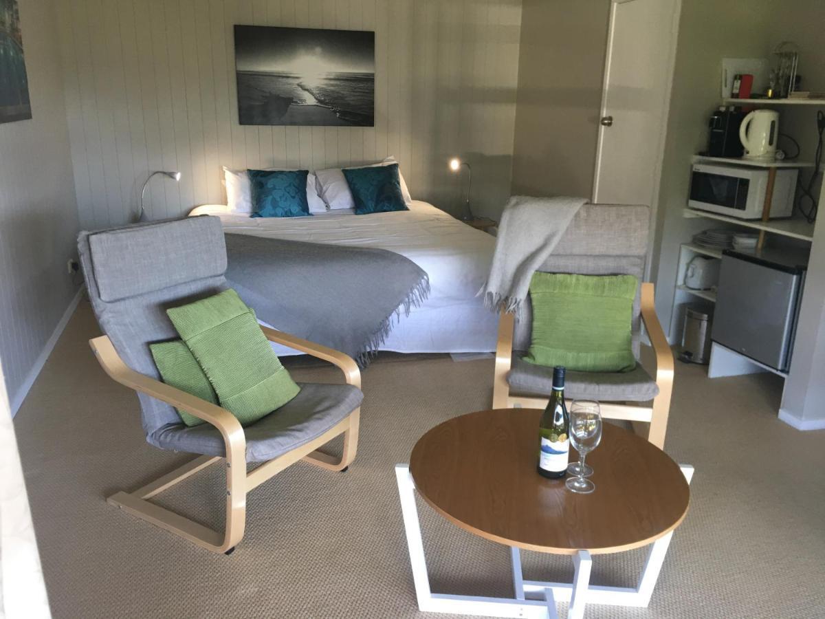 The Pacific Room, Tapeka Point Расселл Экстерьер фото